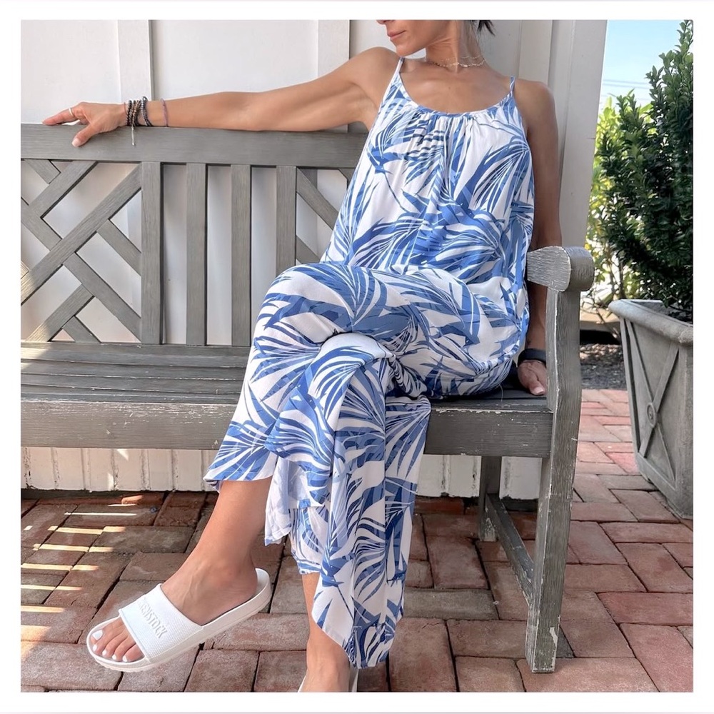 EN CRÈME Women’s Tropical Flowy Summer Jumpsuit